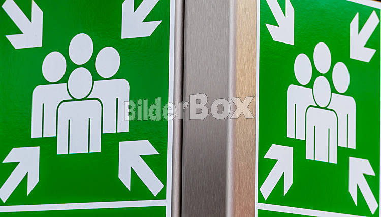 Schild Fluchtweg Sammelstelle Bilderbox Bildagentur Gmbh